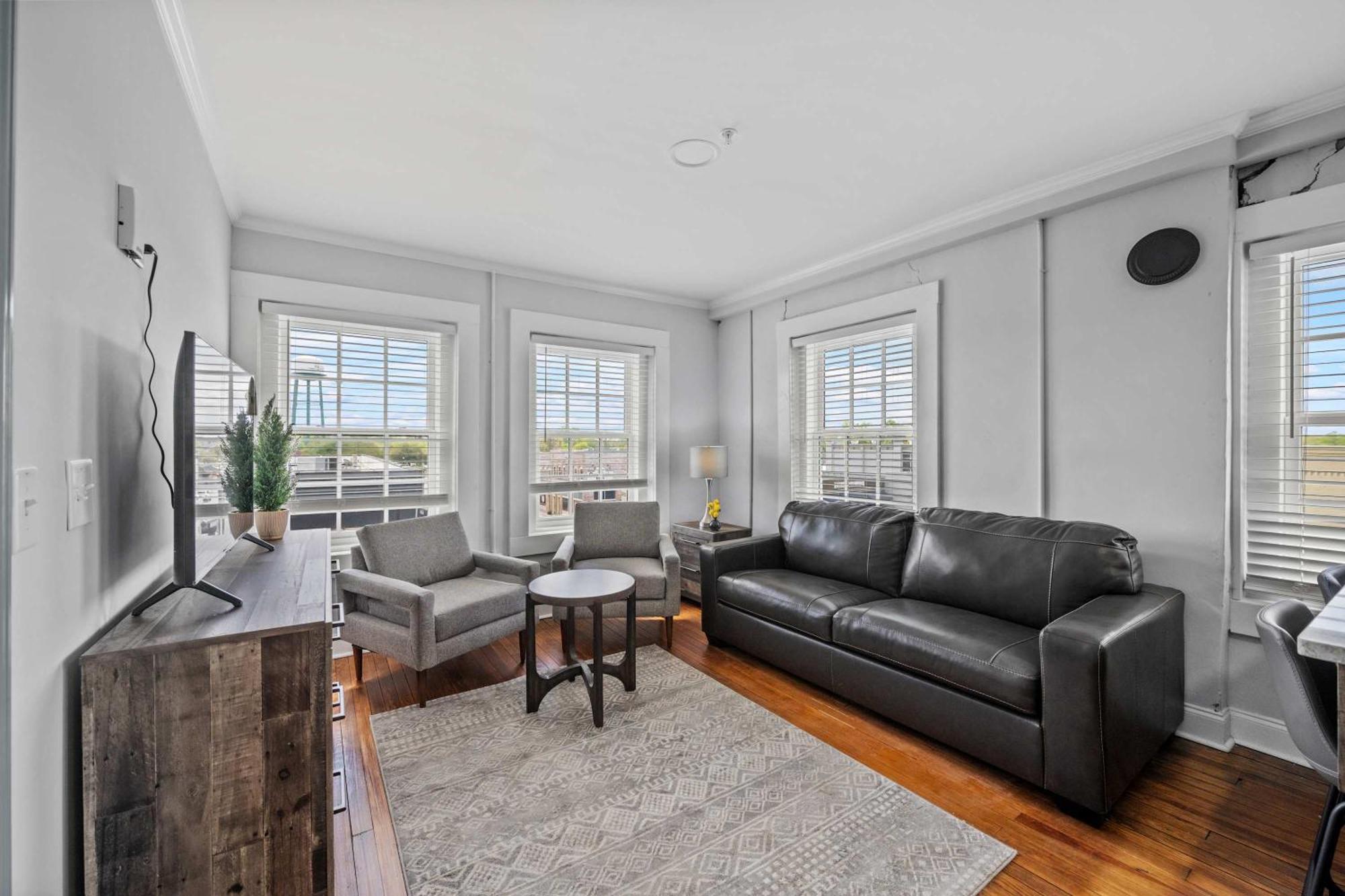 Discover Conway Trendy Downtown Loft 外观 照片